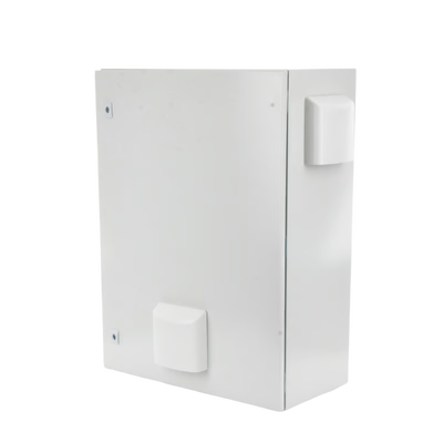Gabinete Ventilado de Acero IP55 Uso en Exterior (500 x 700 x 250 mm) con Placa Trasera Interior Metálica y Compuerta Inferior Atornillable. Incluye Ventilador, Ventilas, filtros, Chapas y Llave T. - Image 4
